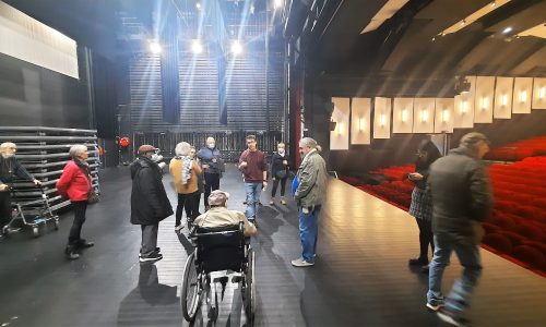 Visite au théâtre Jacques Carat