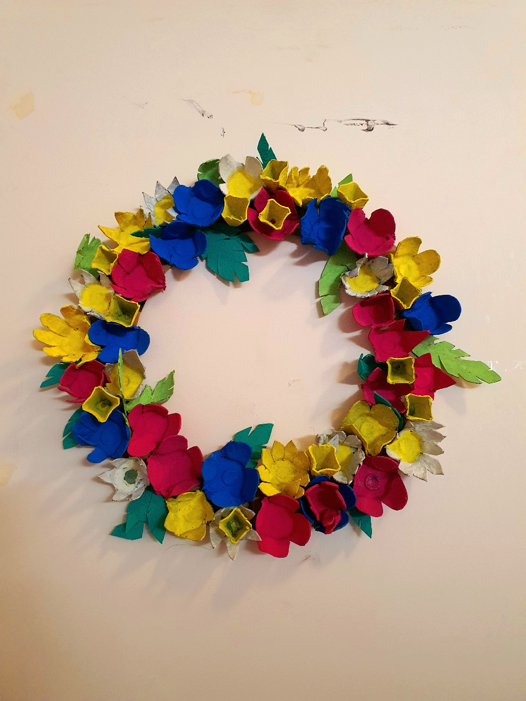 Atelier peinture : Réalisation d&rsquo;une couronne de fleurs