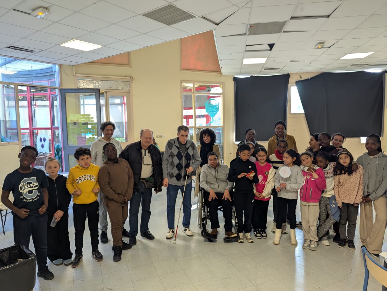 Rencontre intergénérationnelle : un moment de partage inoubliable.