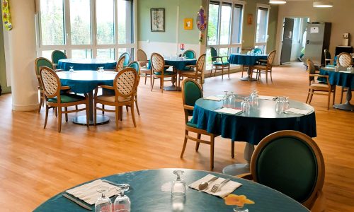 SALLE DE RESTAURANT